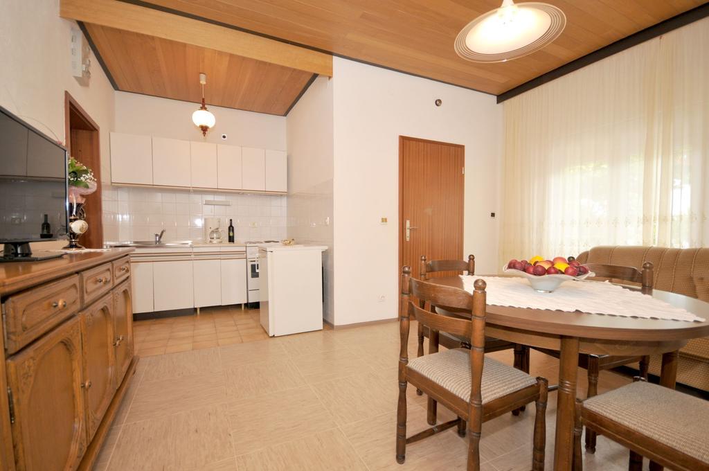 Apartments Marinko Trogir Kamer foto