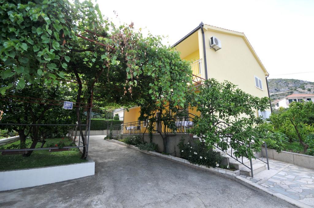 Apartments Marinko Trogir Kamer foto